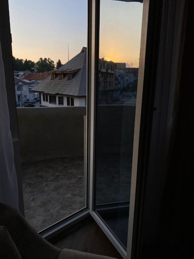 Bed and Breakfast Vila Centar Mb Сеница Экстерьер фото