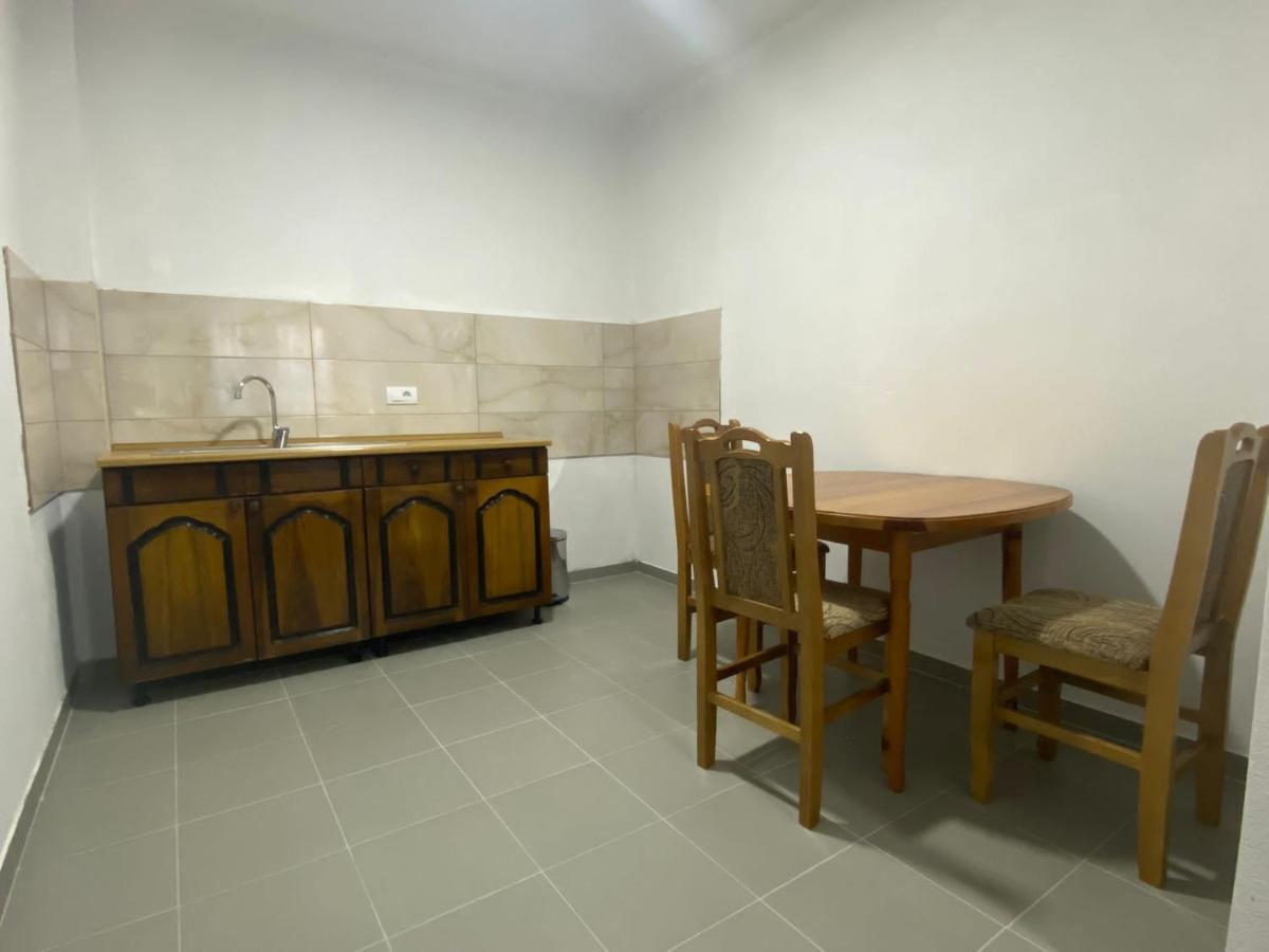 Bed and Breakfast Vila Centar Mb Сеница Экстерьер фото