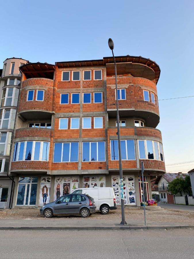 Bed and Breakfast Vila Centar Mb Сеница Экстерьер фото